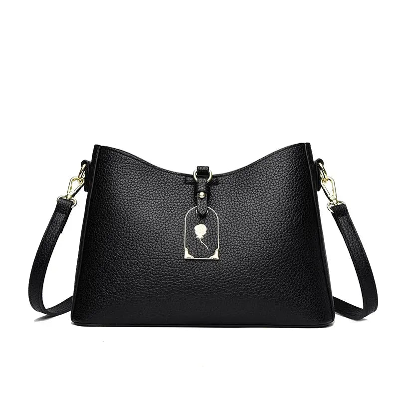 Sac Iris cuir mouton coloris noir rabat fermeture éclair BagshotStore